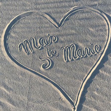 Mas Sainte Marie ,Piscine Chauffee Hotel Aigues-Mortes Exterior photo