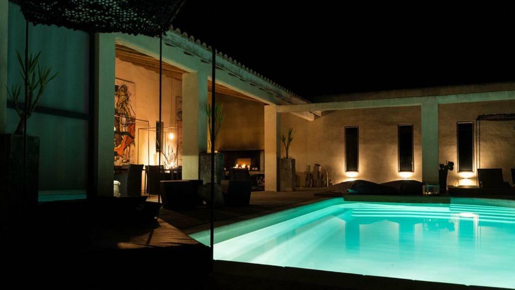 Mas Sainte Marie ,Piscine Chauffee Hotel Aigues-Mortes Exterior photo
