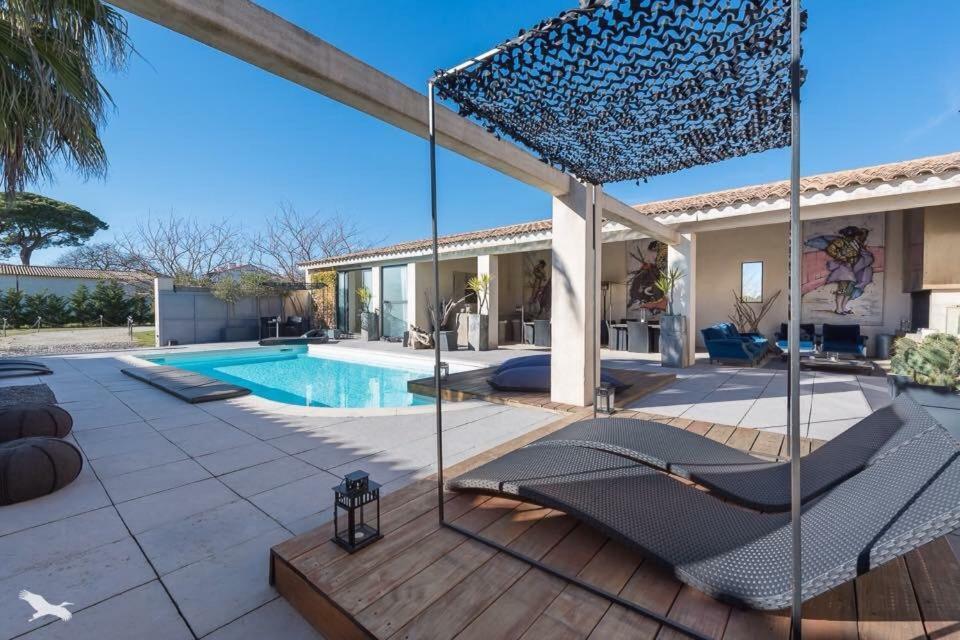 Mas Sainte Marie ,Piscine Chauffee Hotel Aigues-Mortes Exterior photo